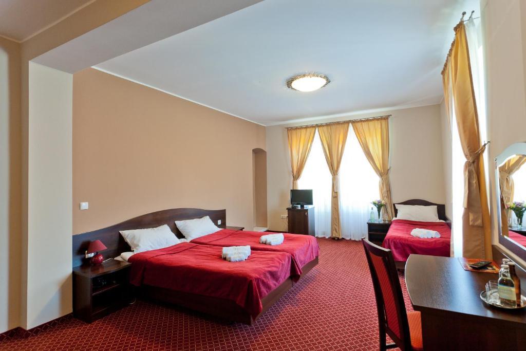 Palac Pawlowice Gorz Room photo