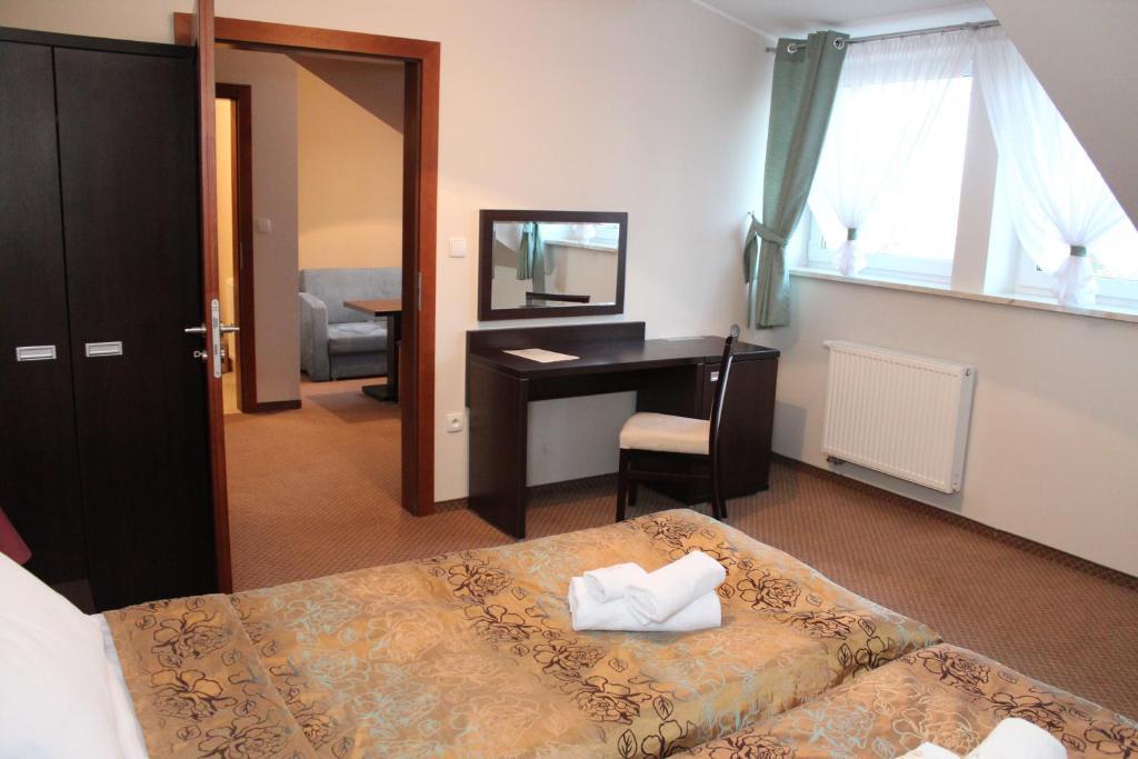 Palac Pawlowice Gorz Room photo